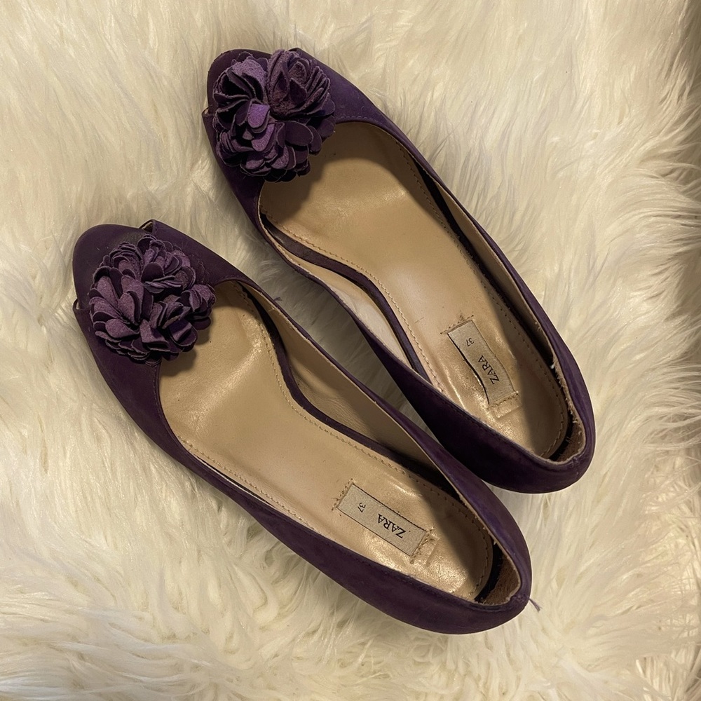 Zara peep toe high heels shoes.